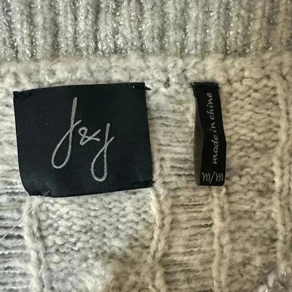 Anthropologie knit silver sweater sz M NWT - Picture 4 of 5